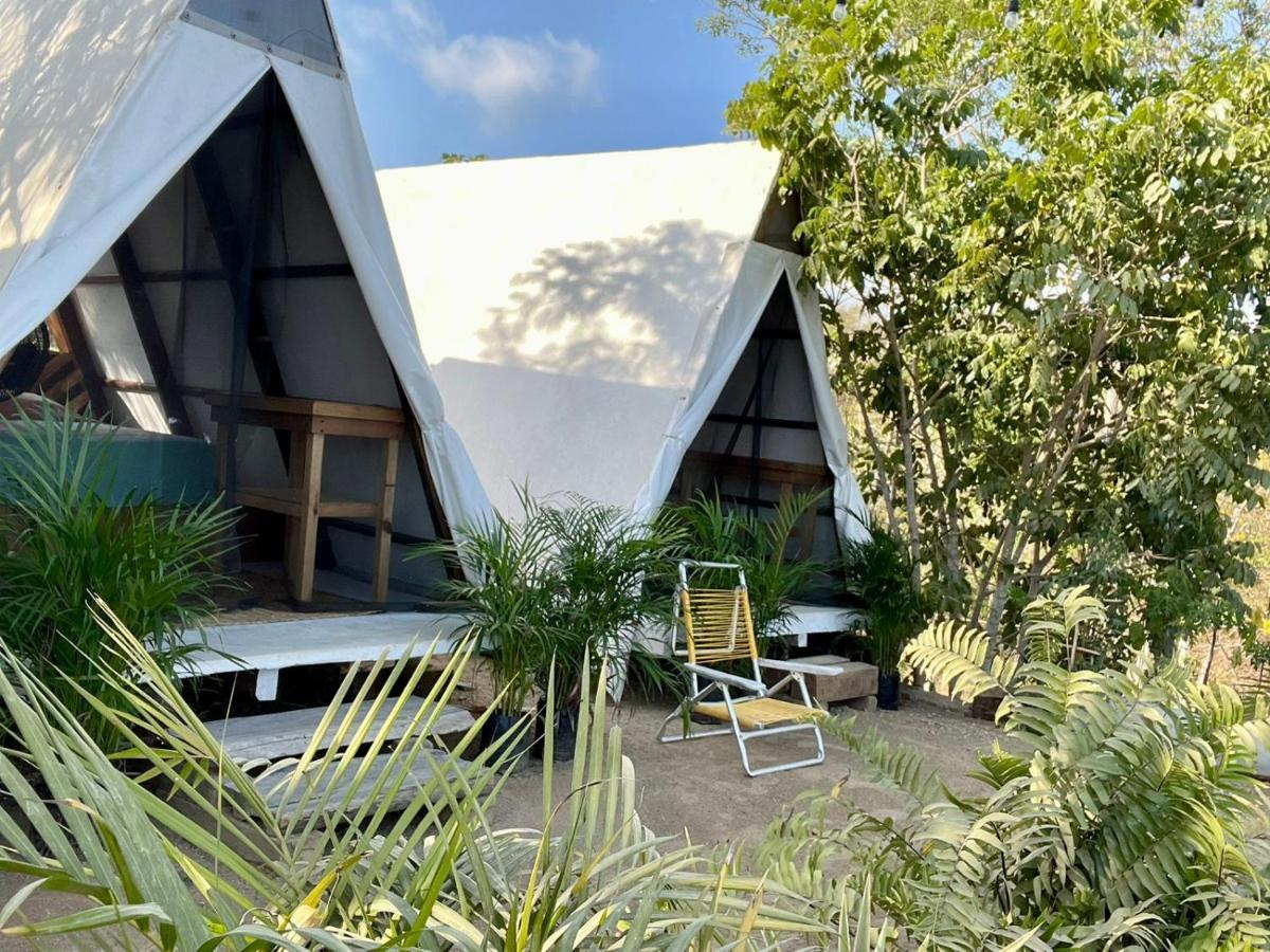 Hotel Glamping Tepeyollotl à Troncones Extérieur photo