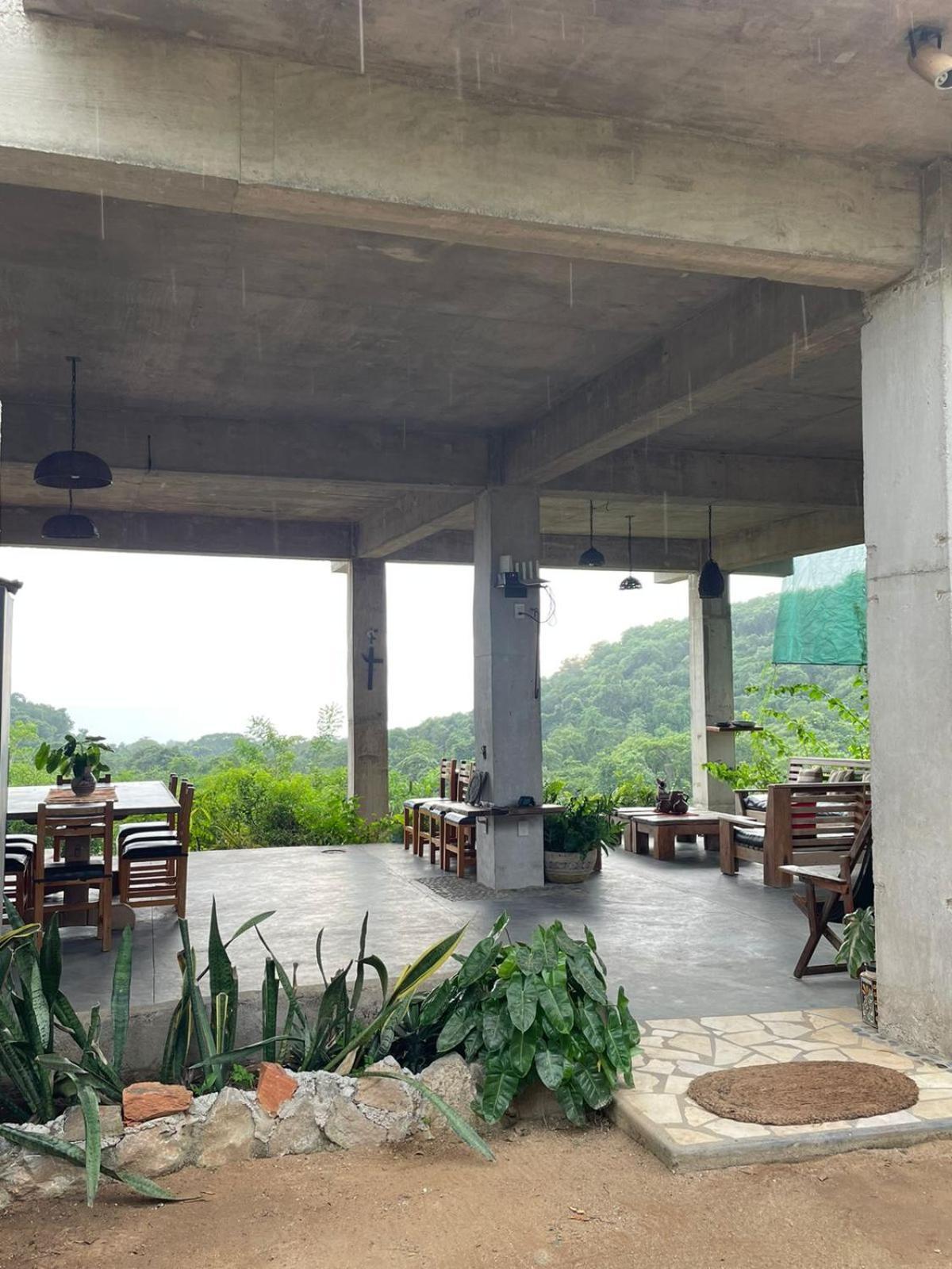 Hotel Glamping Tepeyollotl à Troncones Extérieur photo